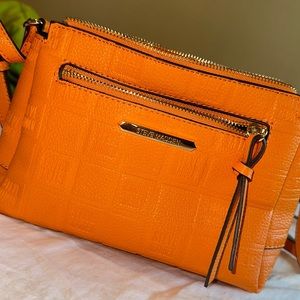Orange Steve, Madden, Crossbody